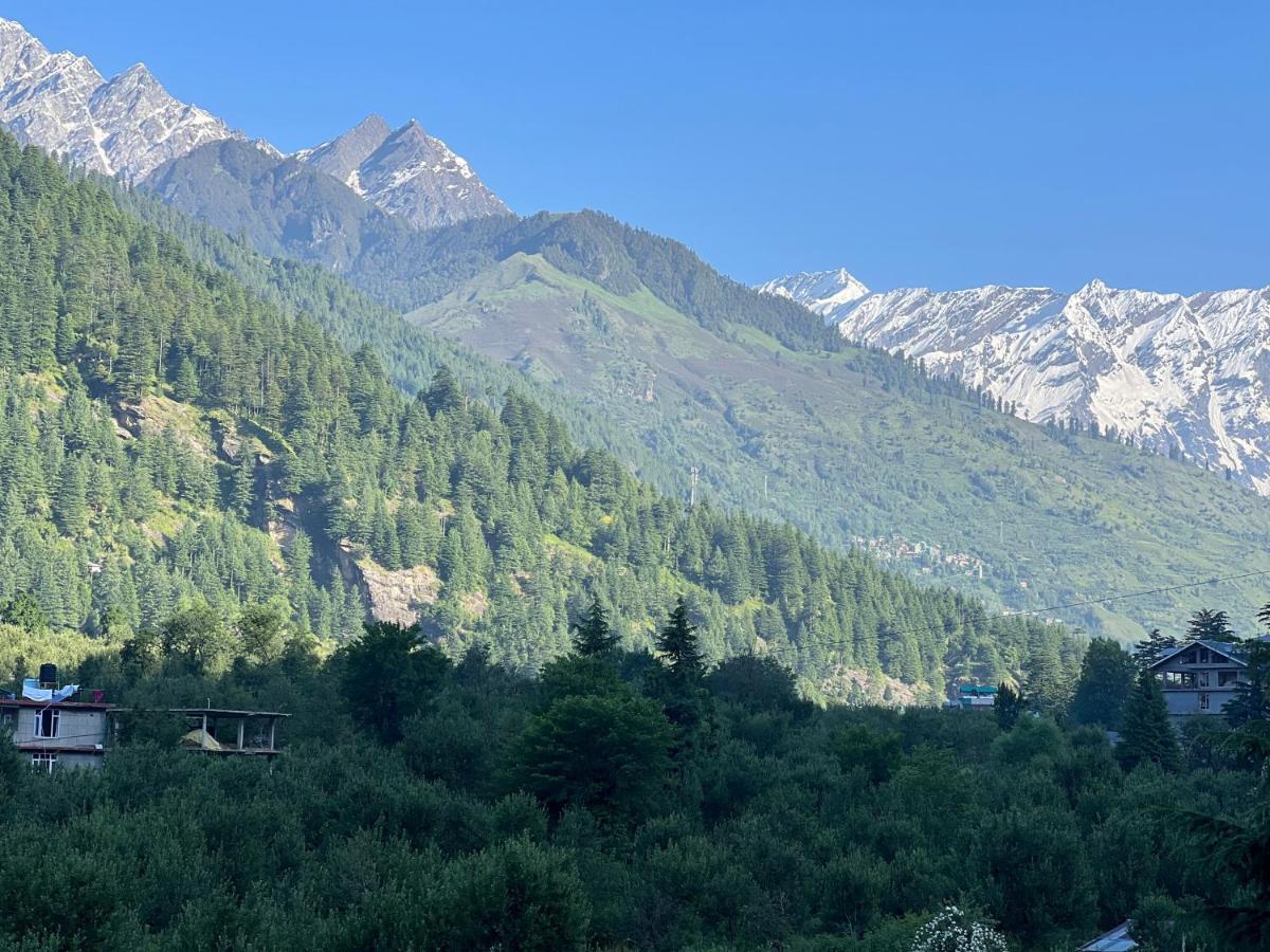 Hotel Mountain Majesty! Top-Rated Luxury Stay Amid Snowcapped Mountains With Balcony And Riverside Calm 马拉里 外观 照片
