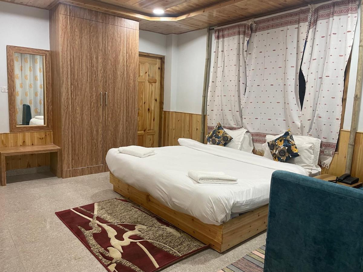 Hotel Mountain Majesty! Top-Rated Luxury Stay Amid Snowcapped Mountains With Balcony And Riverside Calm 马拉里 外观 照片