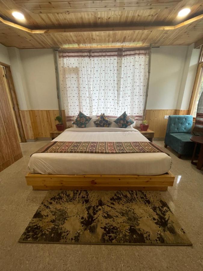 Hotel Mountain Majesty! Top-Rated Luxury Stay Amid Snowcapped Mountains With Balcony And Riverside Calm 马拉里 外观 照片